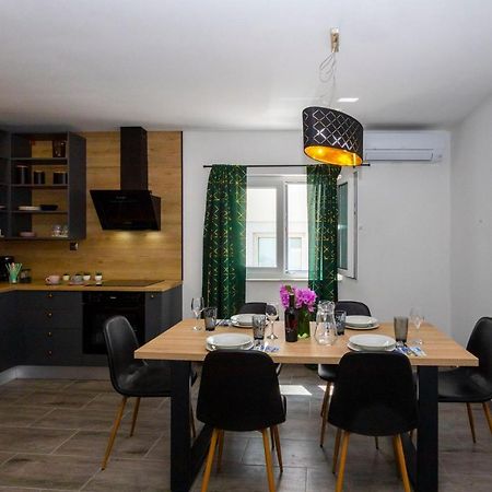 City Apartment Nora, Old Town Located, Free Parking Makarska Extérieur photo