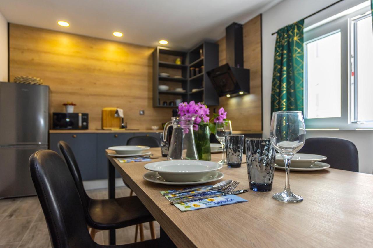 City Apartment Nora, Old Town Located, Free Parking Makarska Extérieur photo