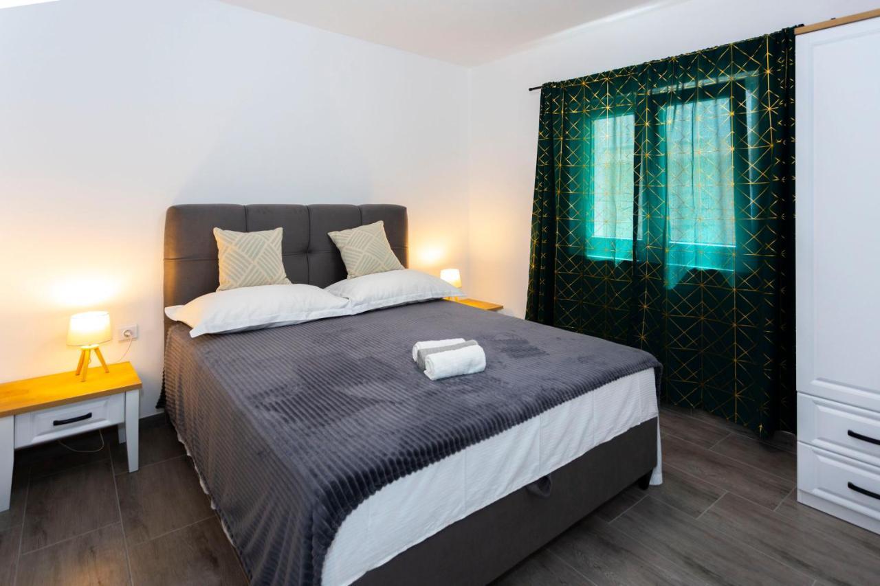 City Apartment Nora, Old Town Located, Free Parking Makarska Extérieur photo